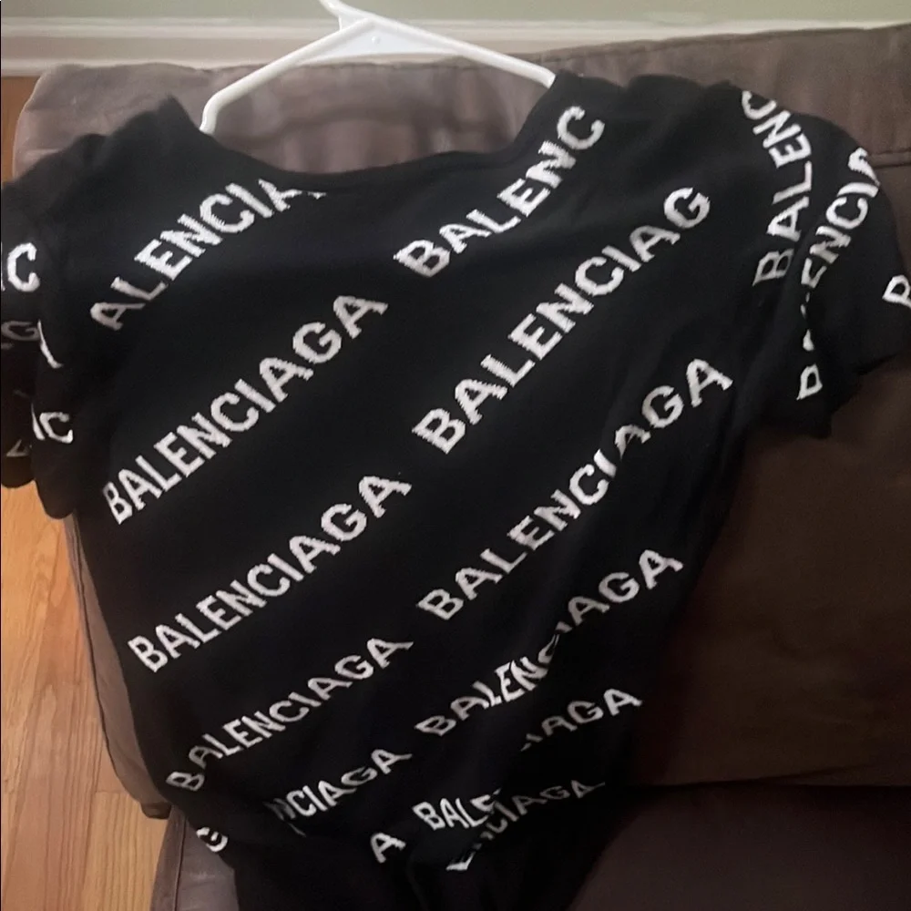 Balenciaga Monochrome Logo Short Sleeve Tee - Picture 3 of 4
